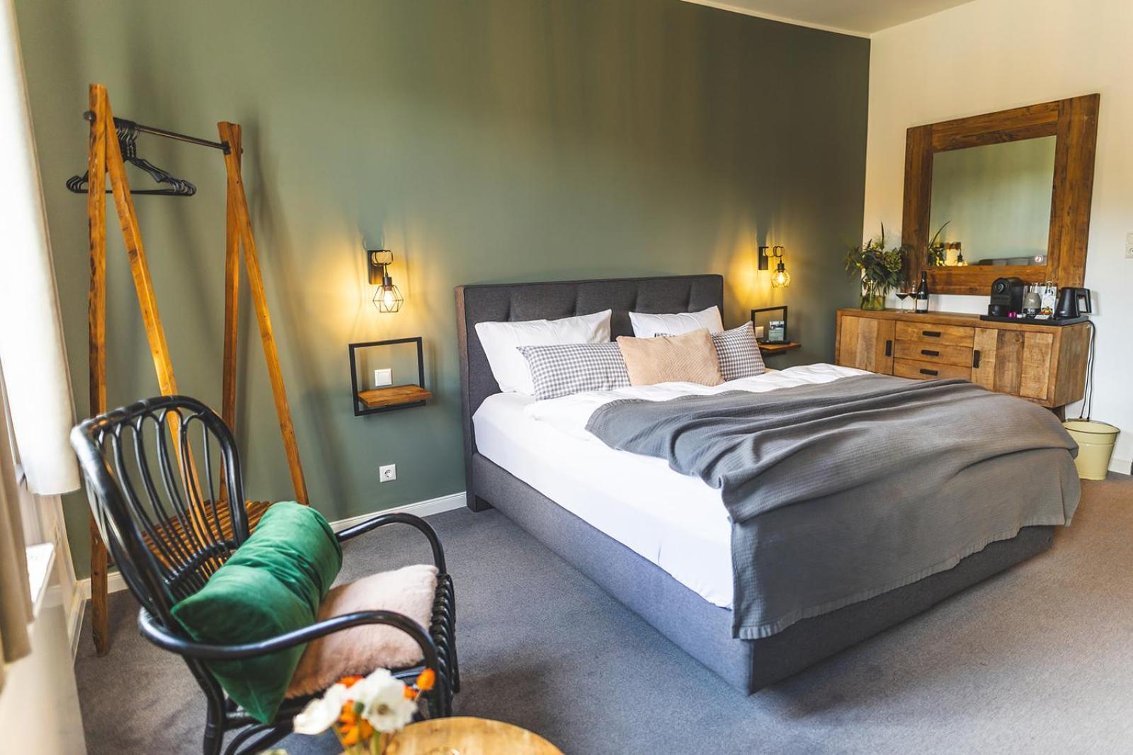 באד מינסטראייפל Boutique Hotel Landhauszeit מראה חיצוני תמונה